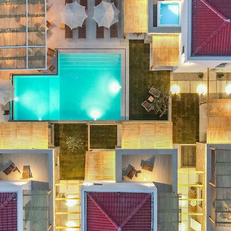 פוטוס Azzure Luxury Suites מראה חיצוני תמונה
