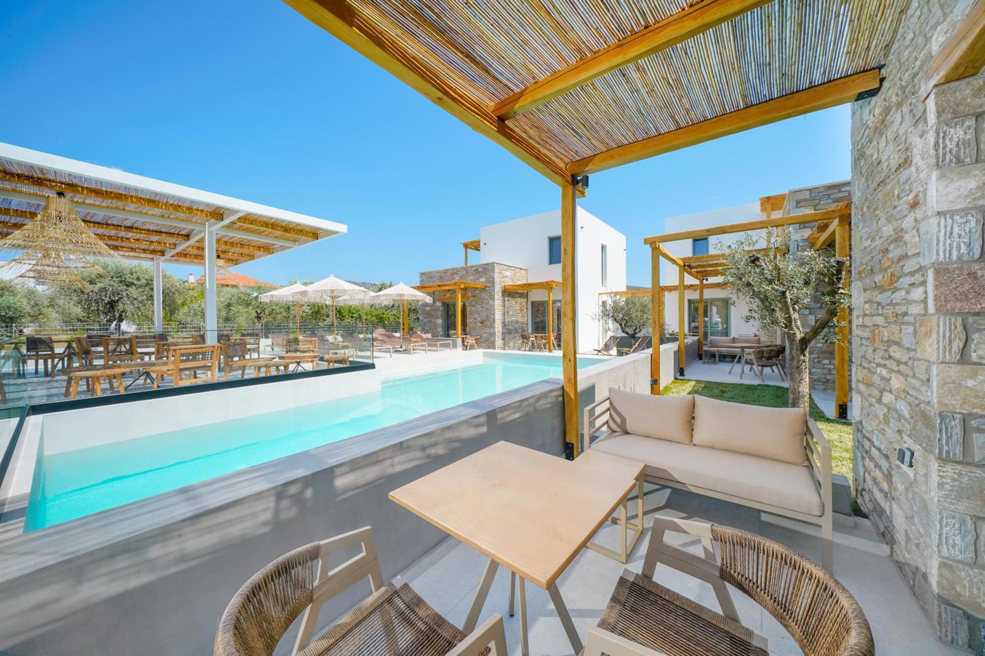 פוטוס Azzure Luxury Suites מראה חיצוני תמונה