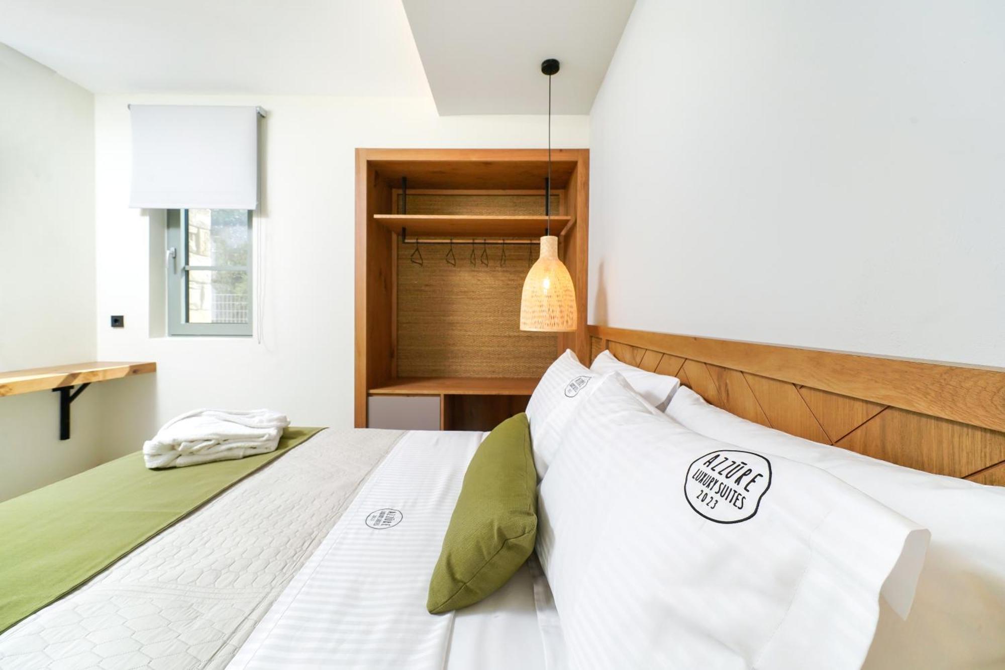 פוטוס Azzure Luxury Suites מראה חיצוני תמונה