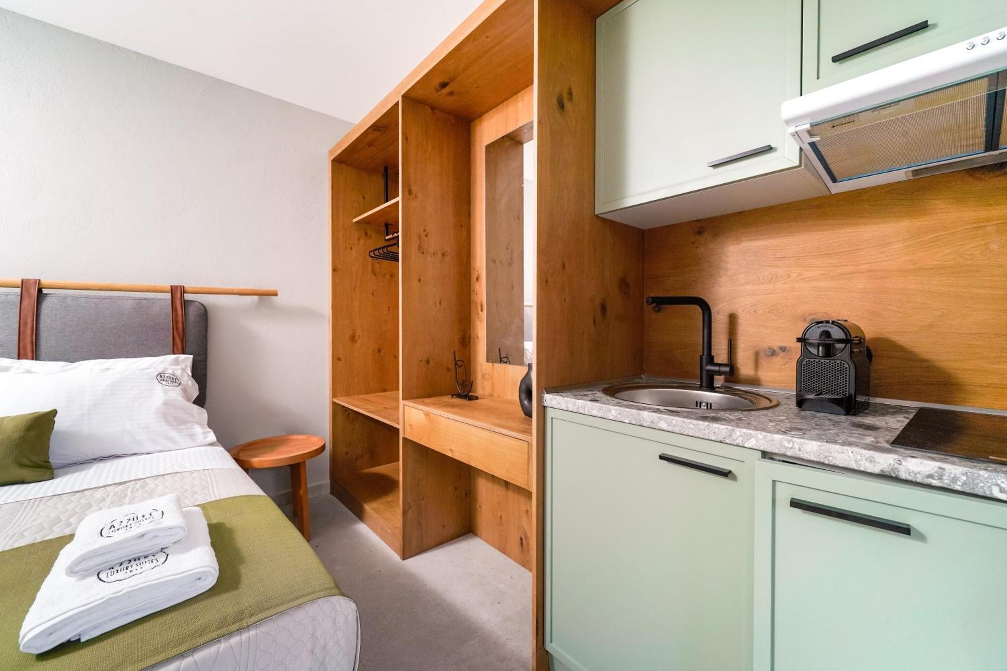 פוטוס Azzure Luxury Suites מראה חיצוני תמונה