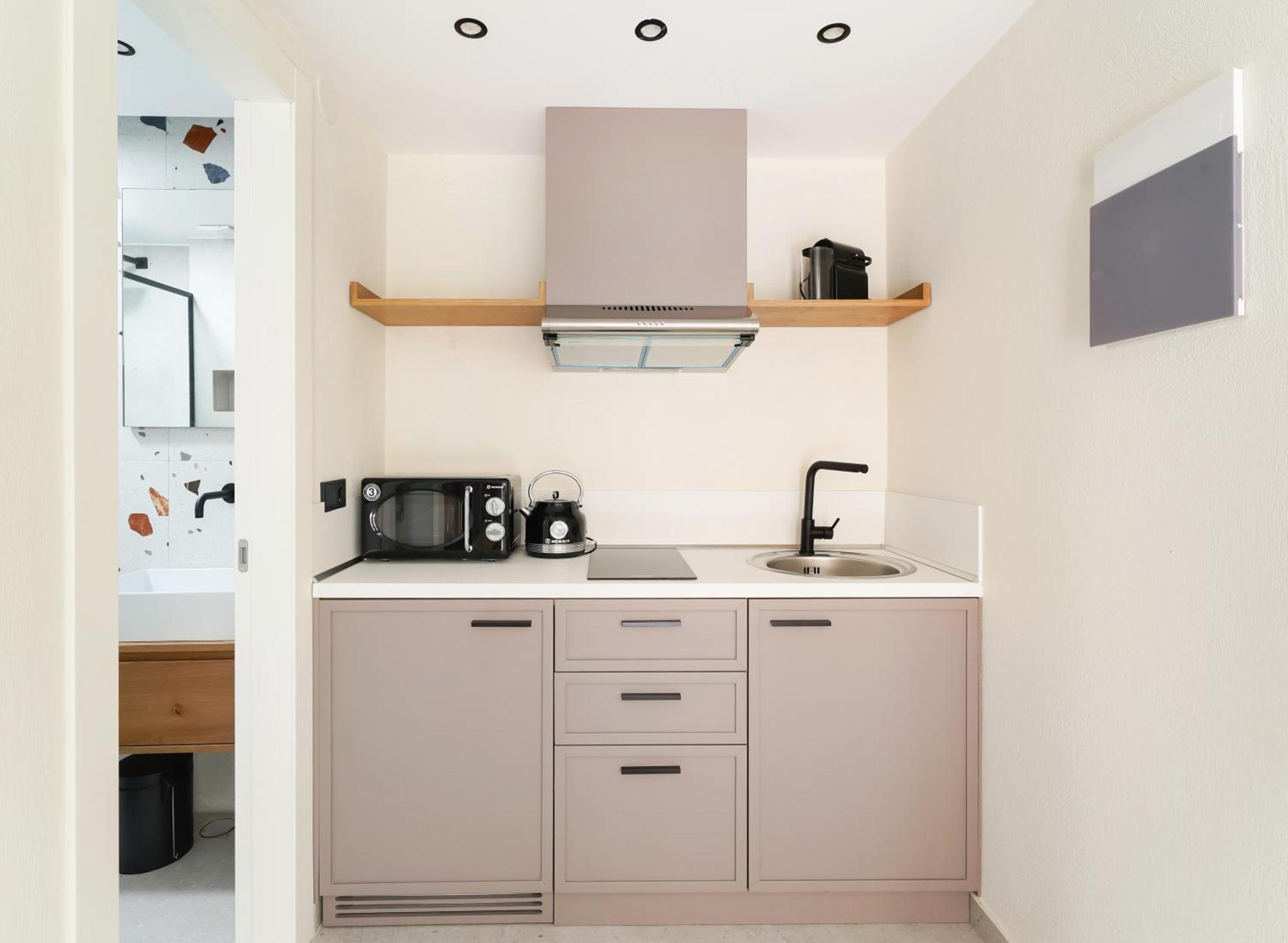 פוטוס Azzure Luxury Suites מראה חיצוני תמונה